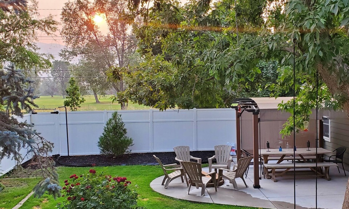 Salt Lake City House | Entire Salt Lake City Home minutes Away from Airport and Downtown!