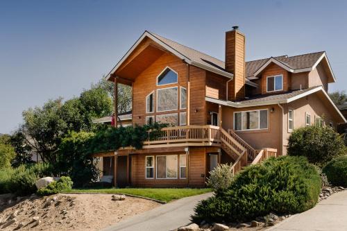 Kernville House | Epic View A Luxury House on a Hill River 10 min