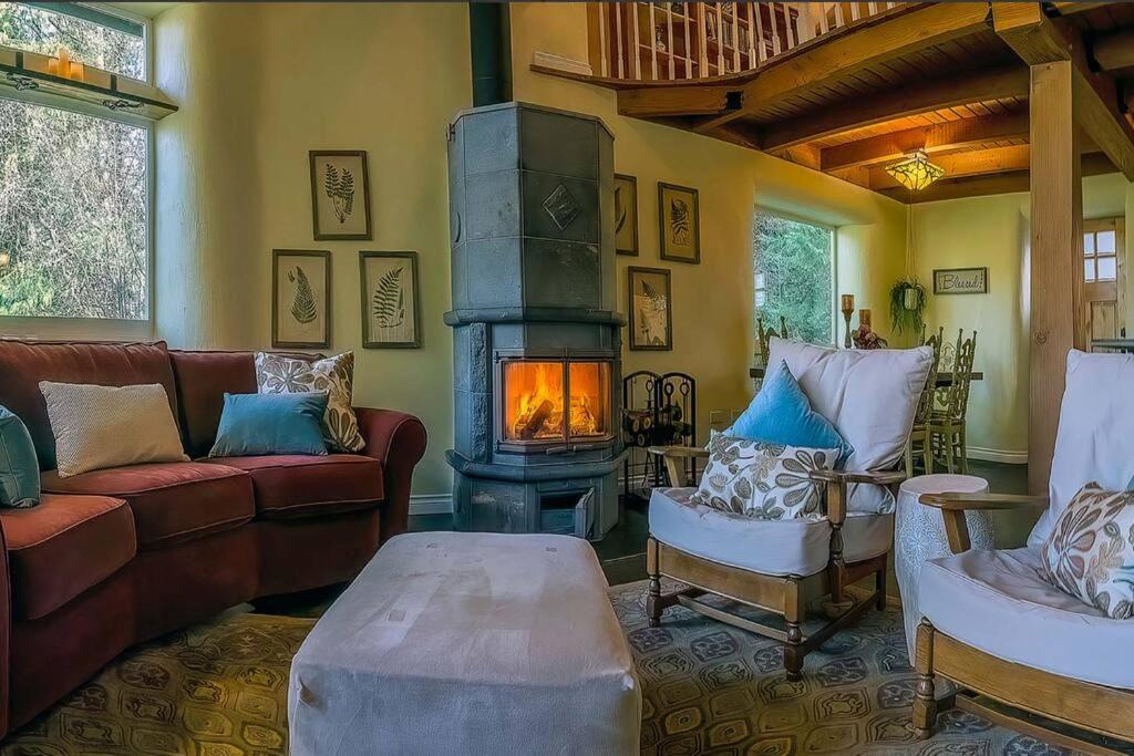 Ashland Villa | European Style Straw Bale Retreat