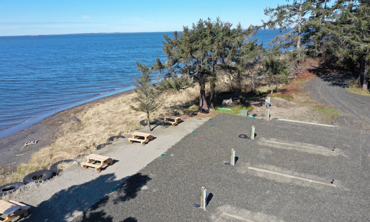 Grays Harbor County RV Rental | Exclusive Bayside RV Site #1