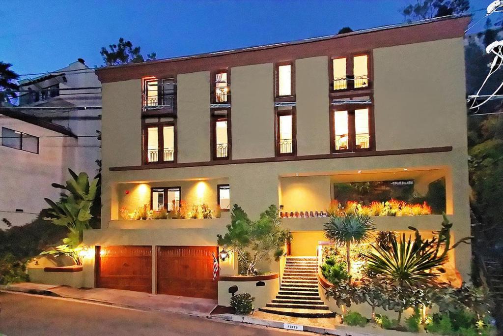 Beverly Glen House | Exquisite Getaway House in Beverly Hills