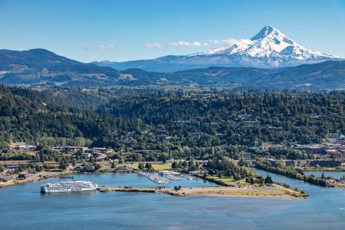 White Salmon House | Eye On The Gorge