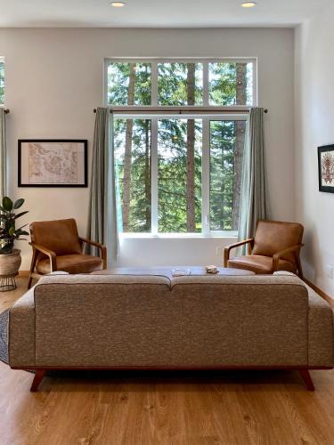 Rosario House | Forest luxury Gourmet kitchen Moran Park nearby
