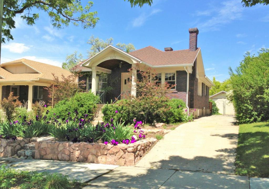 East Central House | Four-Bedroom Downtown Home with a Big Back Yard