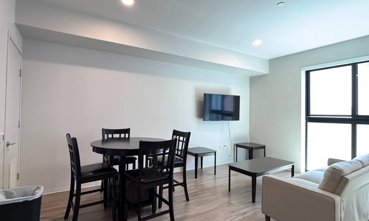 Marina District Apartment | Fully Furnished 1BR Downtown w/Wi-Fi Parking