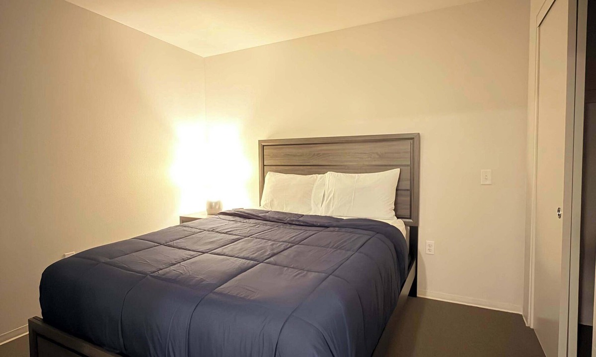 Marina District Apartment | Fully Furnished 1BR Downtown w/Wi-Fi Parking