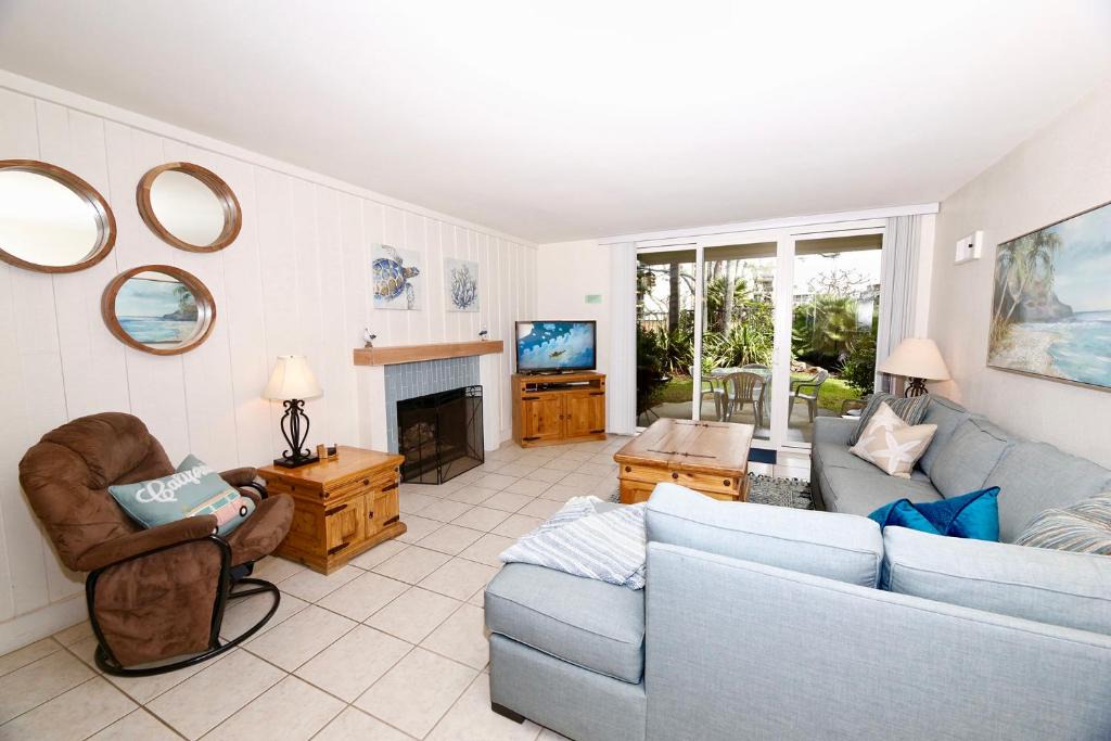 Townsite House | G7 - Cozy Beach Cottage