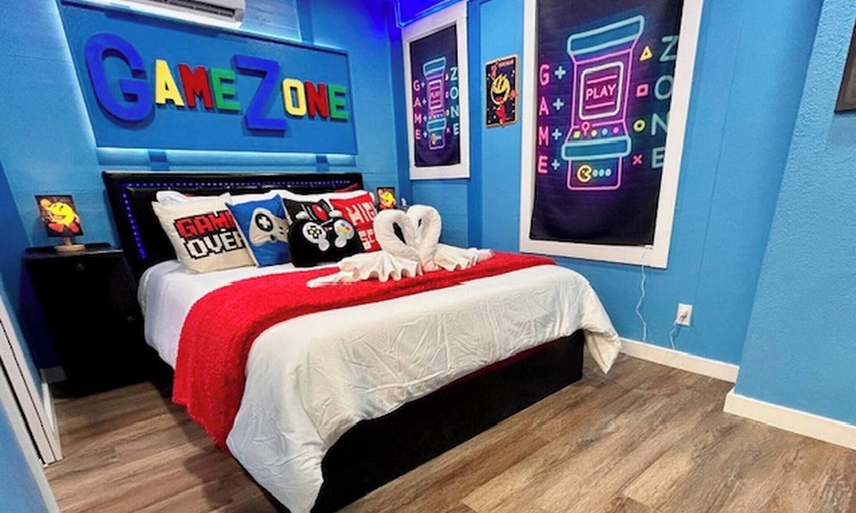 Sparks House | GameZone with PacMa Arcade, WiFi, Free Parking