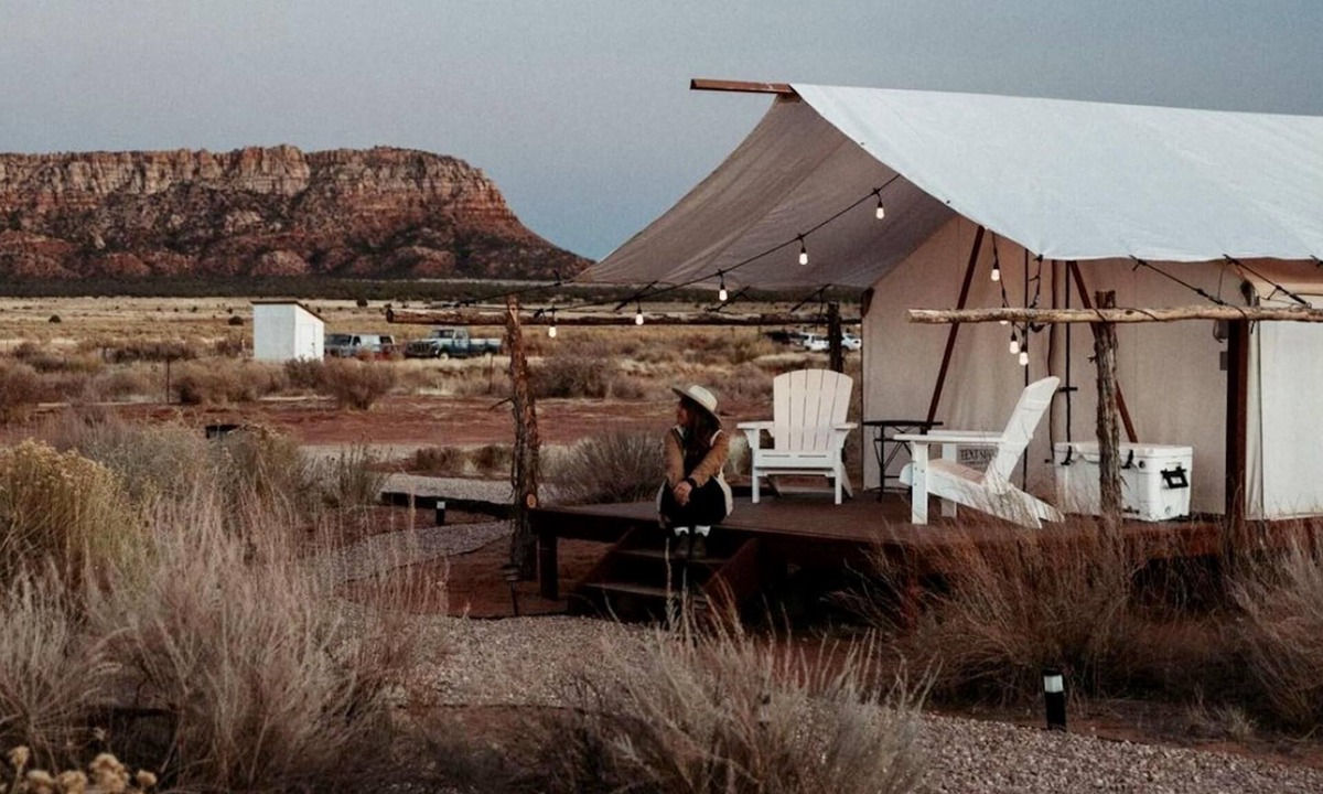 Cane Beds Cabin | Glamp Tent b/w Zion & Bryce, Outdoor Shower & Wifi