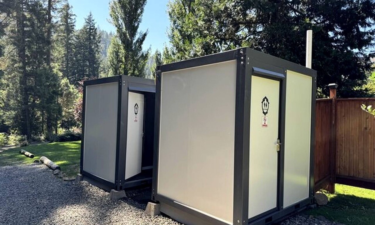 Idleyld Park RV Rental | Glamping! Luxury Tent - Mountaineer, Douglas County, Oregon