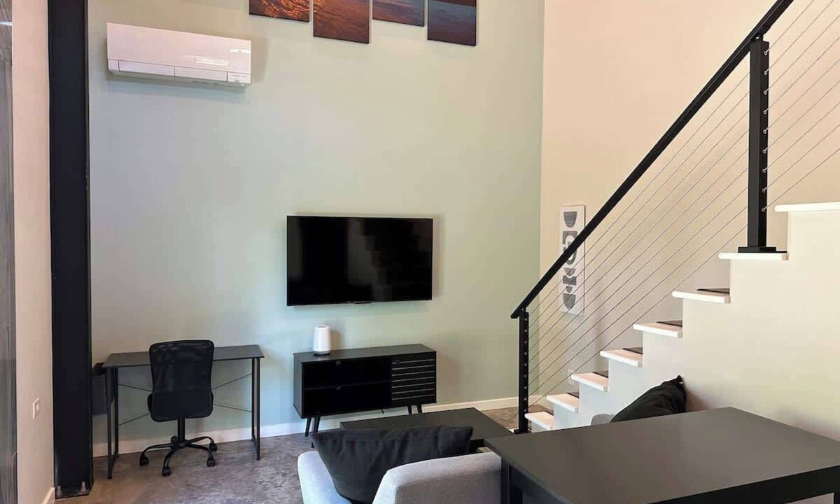 White Salmon House | Guesthouse in Gorge Paradise!