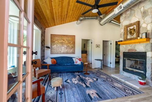Rimrock House | Heartstone Retreat
