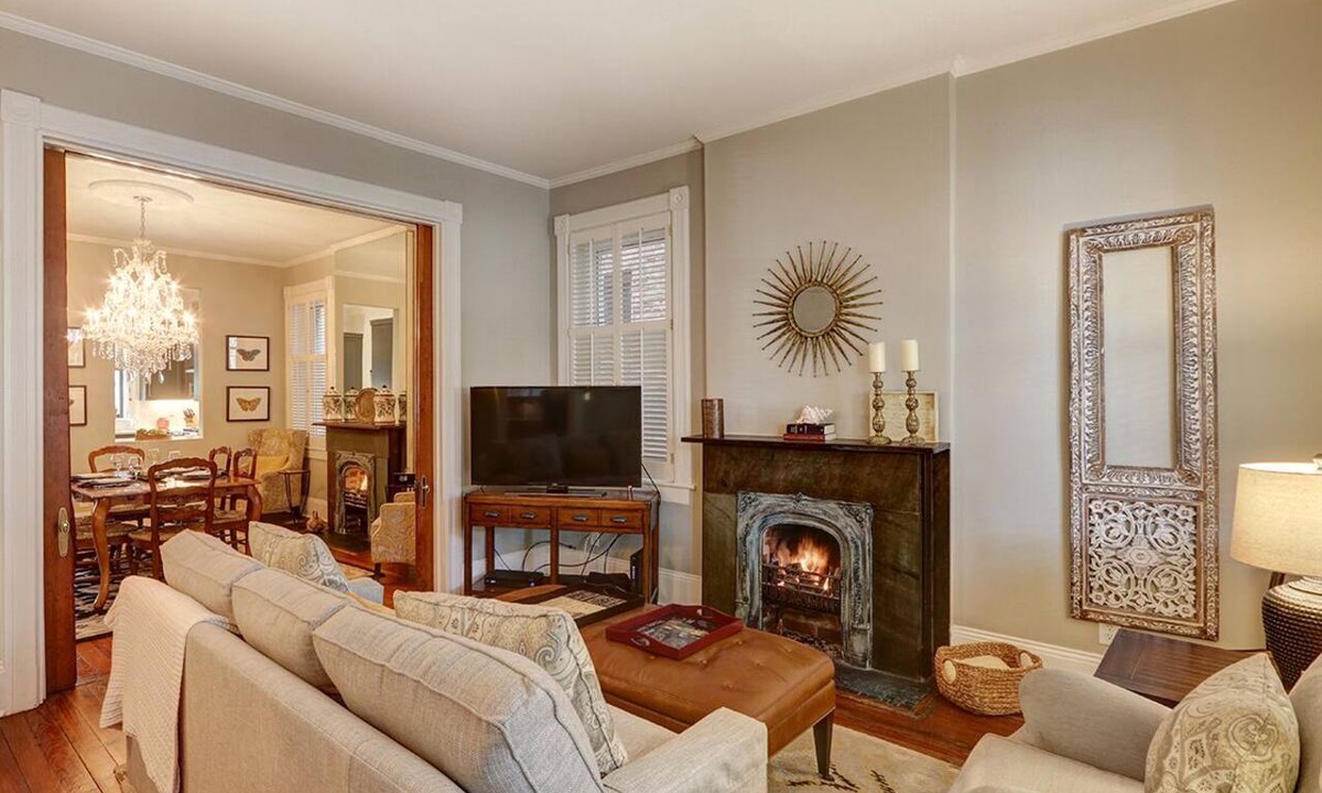 Historic District - North Condo | Heated Pool Access | 5*Clean | Flex Cancelation