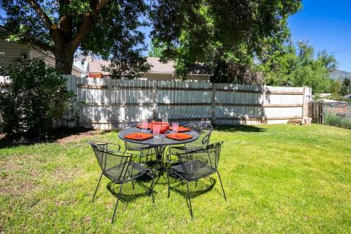 Heber House | Heritage House-Skiing close,Walk to Main St,Roomy