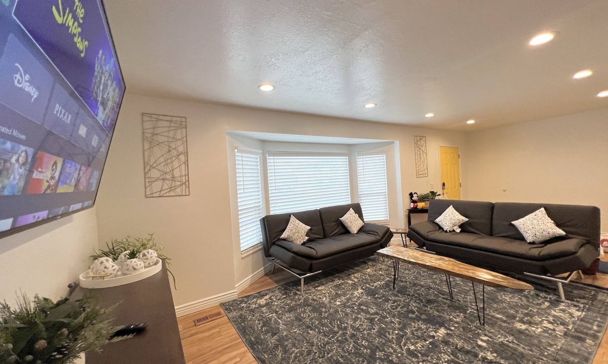 West Valley City House | Hidden Gem in Quiet Neighborhood