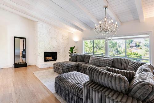 Woodland Hills Apartment | Hillside Hideaway - Private Woodland Hills Canyon Suite
