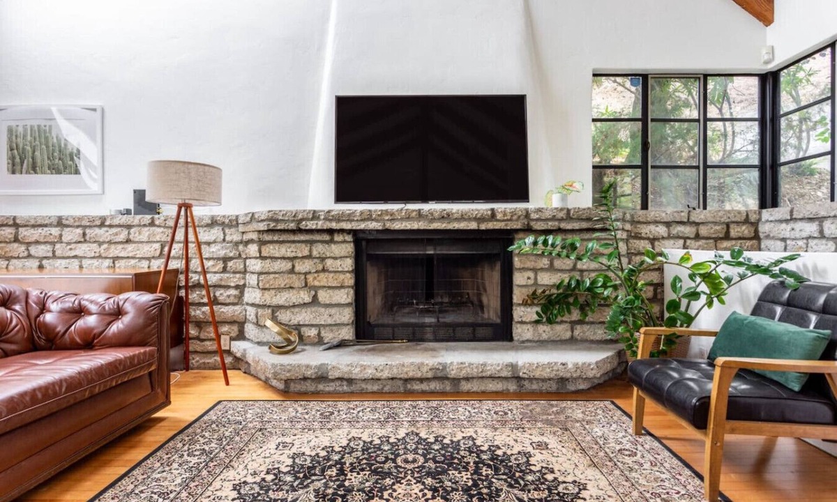 Sherman Oaks House | Hillside Home w/One-of-a-Kind Outdoor Oasis+Pool