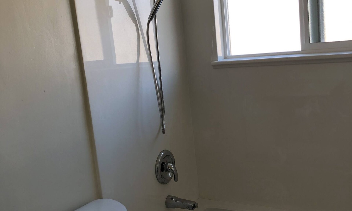 Eagle Rock Condo | Historic Highland Park Condo Unit - 5 minutes from Gold LIne