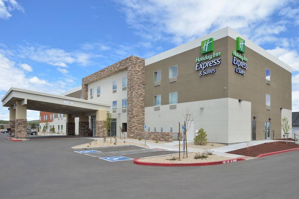 Williams Hotel | Holiday Inn Express & Suites Williams, an IHG Hotel