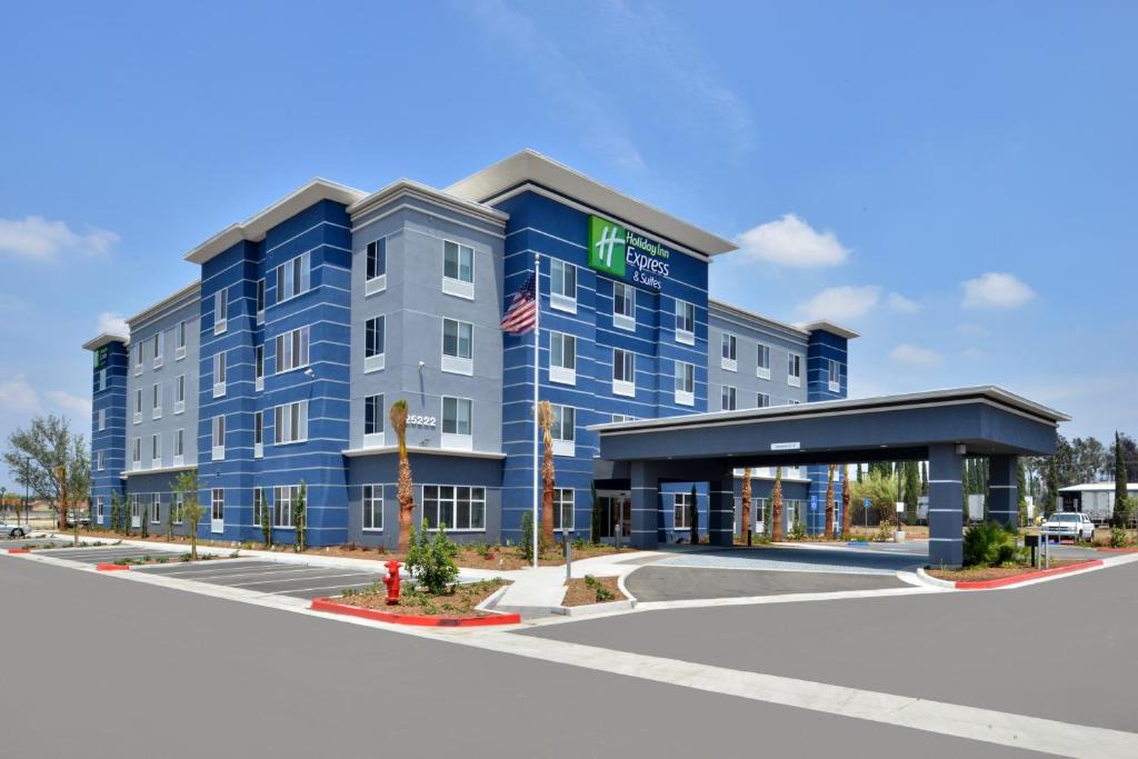 Loma Linda Hotel | Holiday Inn Express Hotels & Suites Loma Linda by IHG