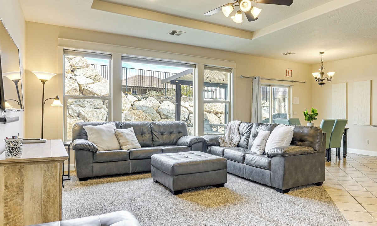 Hurricane Cottage | Home w/Game Room: Near Zion National Park!