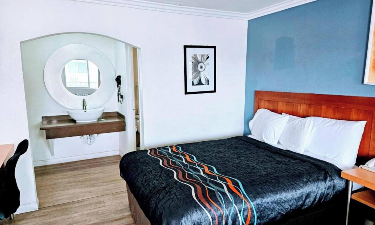 Ridgecrest Hotel | Hotel Ridgecrest an Extended Stay Studios