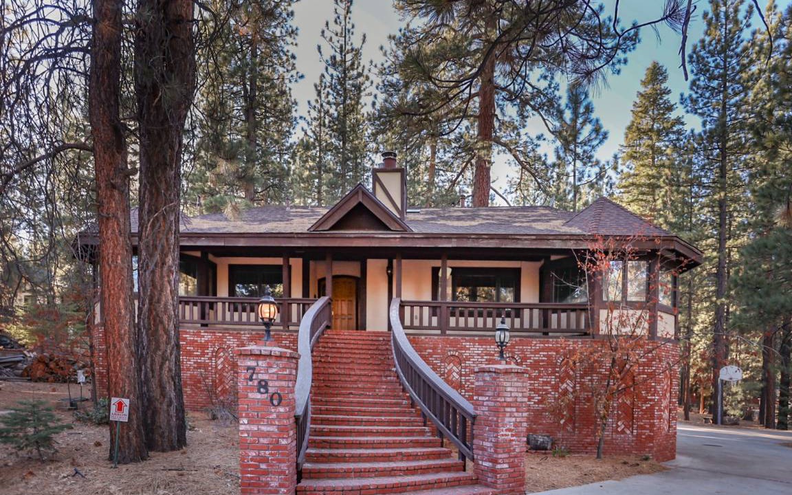 Summit Estates House | House ∙ 7 bedrooms ∙ 16 guests