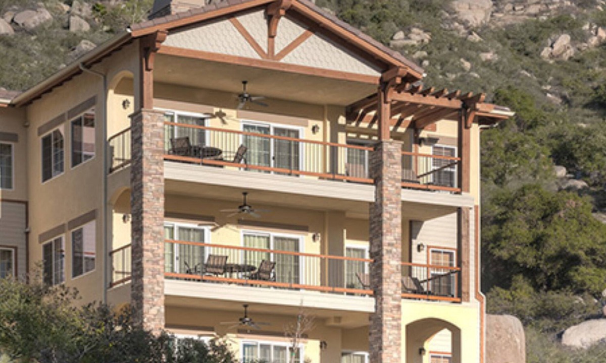 Lawrence Welk Resort Village Condo | Hyatt Mountain Villas - San Diego