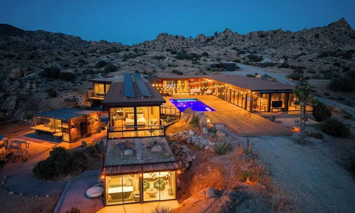 Yucca Valley House | Iconic 7,000sf Glass Villa w/2 Pools on 350 Acres