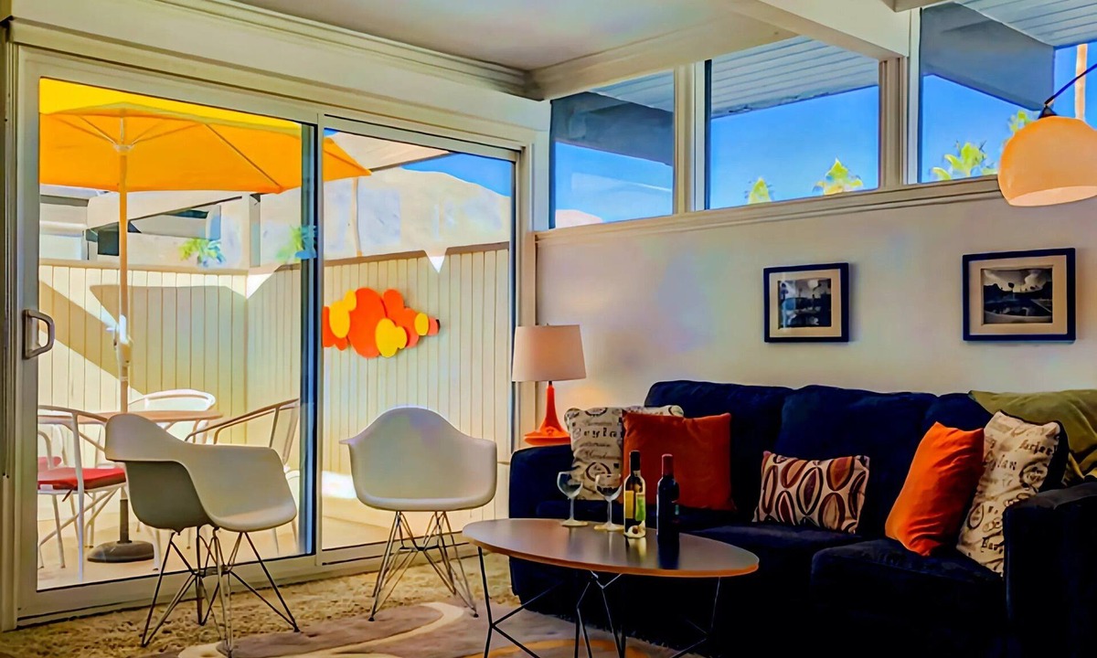 Twin Palms Condo | Iconic Condo, Fabulous Pool