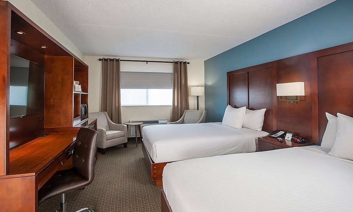 Tusayan Hotel | Ideal Mix of Comfort and Value! 3 Relaxing Units, Outdoor Pool, Free Parking