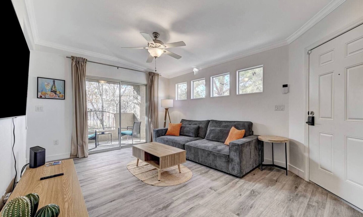 Spring Valley Apartment | Il Borgo – Newly Remodeled Condo