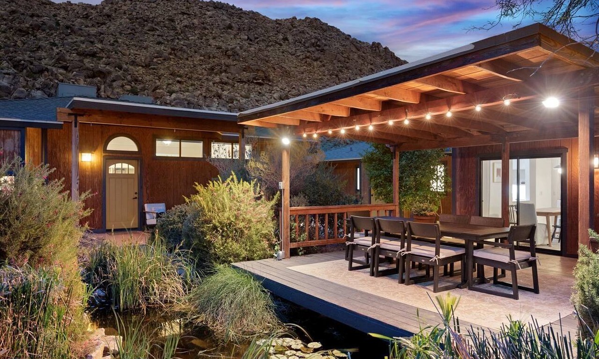 Joshua Tree House | Incredible Vacation Rental with Hot-tub, Fire Pit and Great Sights in Joshua Tree, California