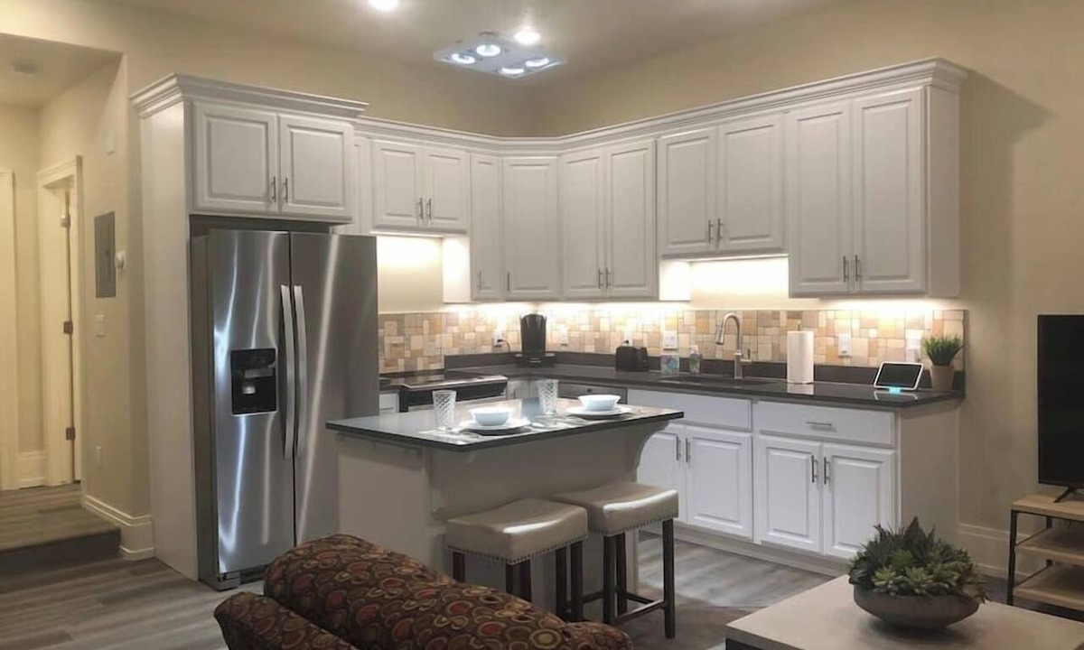 Central Business District Apartment | Incredible Views in Downtown Provo