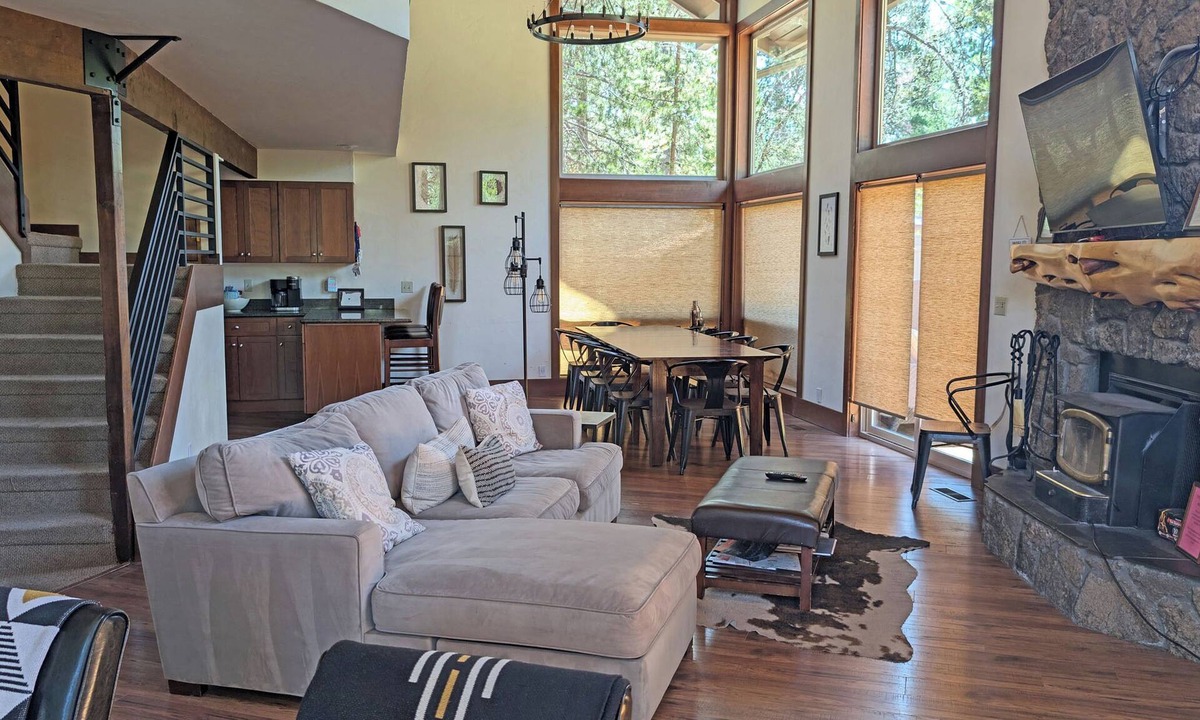 Deer Park House | Indian 3 - Hot Tub, SHARC, Huge Deck, Pool Table