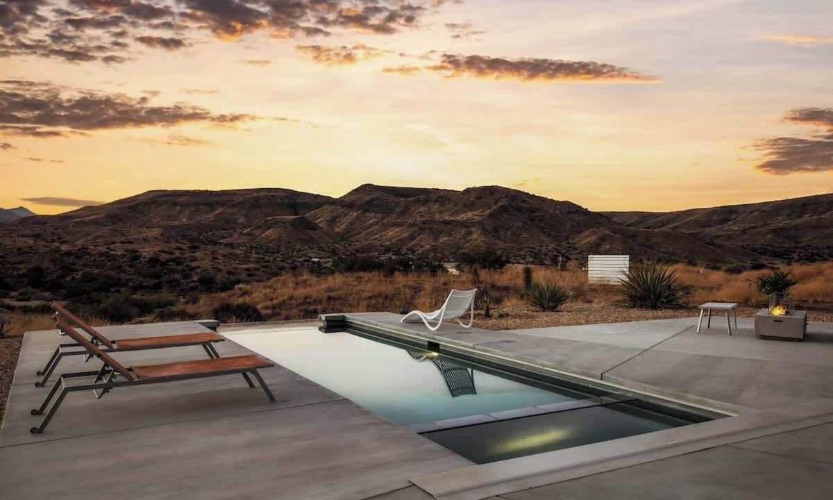 Pioneertown House | Infinity & Beyond By The Cohost Company