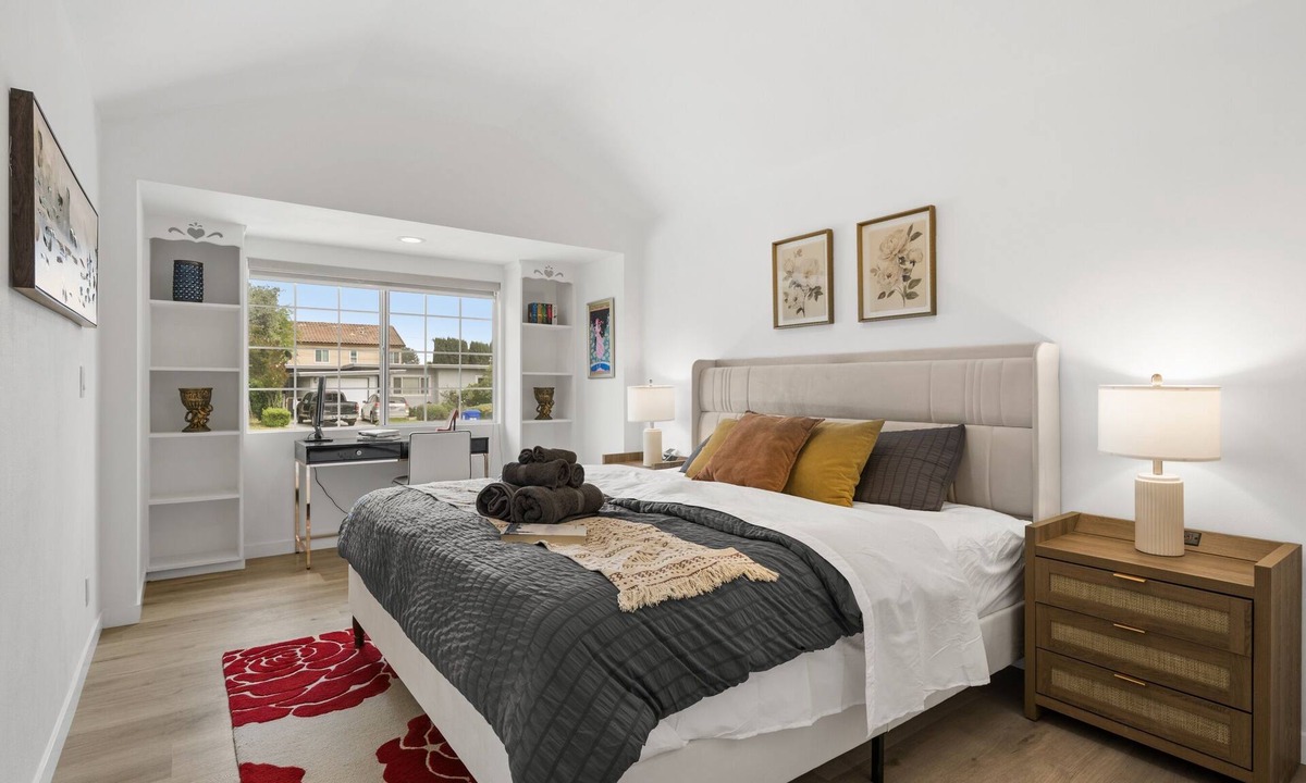 Mayflower Village House | Jie’s new Living Relaxing 3BR Home Big front lawn