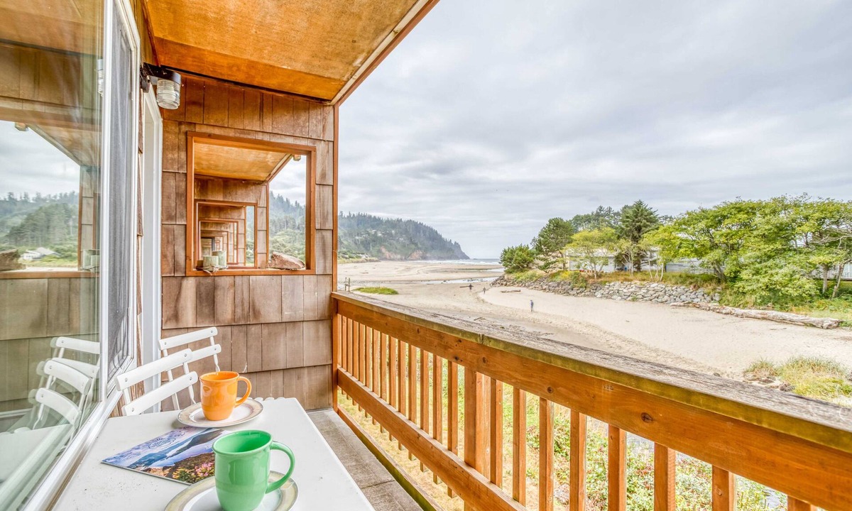 Neskowin Condo | King Suite, Smart TVs, Oceanview Balcony Enhance This Upstairs Neskowin Condo!