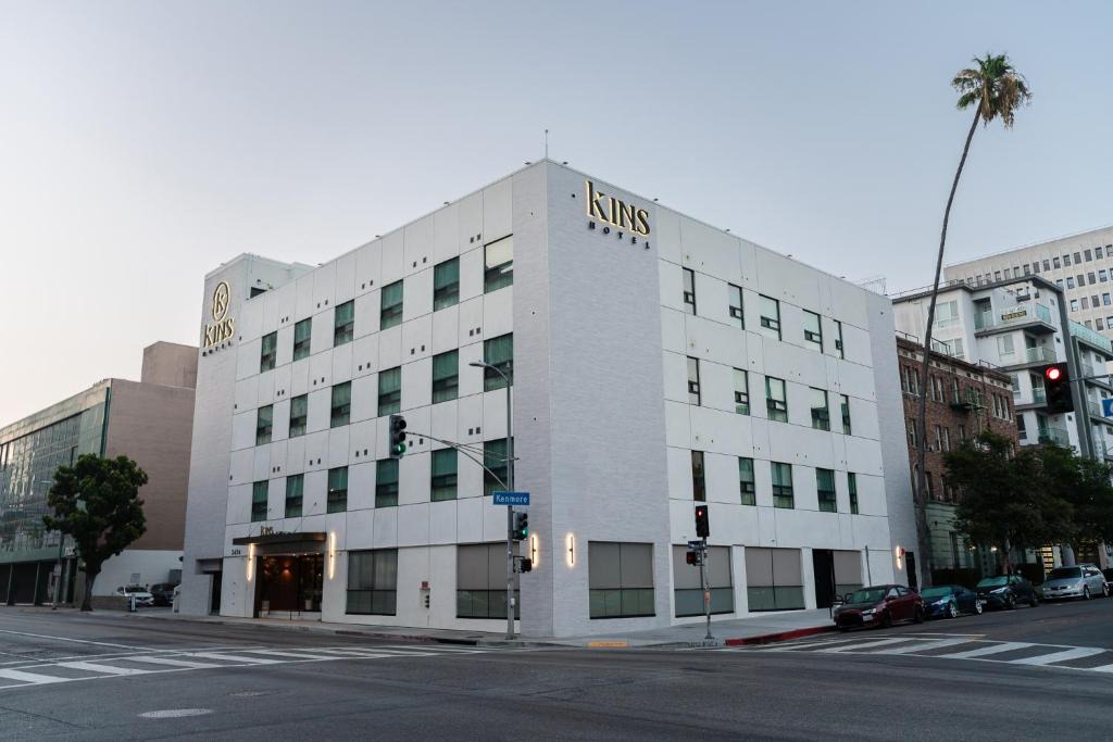 Wilshire Center Hotel | Kins Hotel