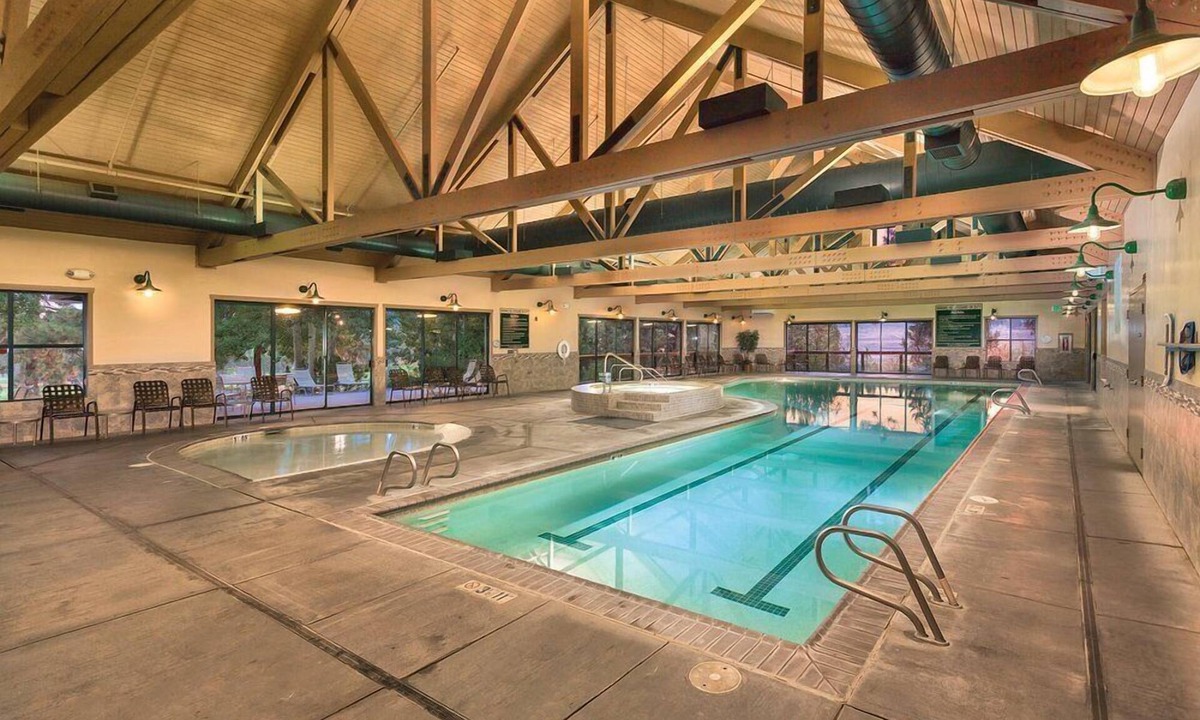 Klamath Falls Resort | Klamath Falls | Nature Golf Retreat | Pool + Golf | 3BR Sleeps 8