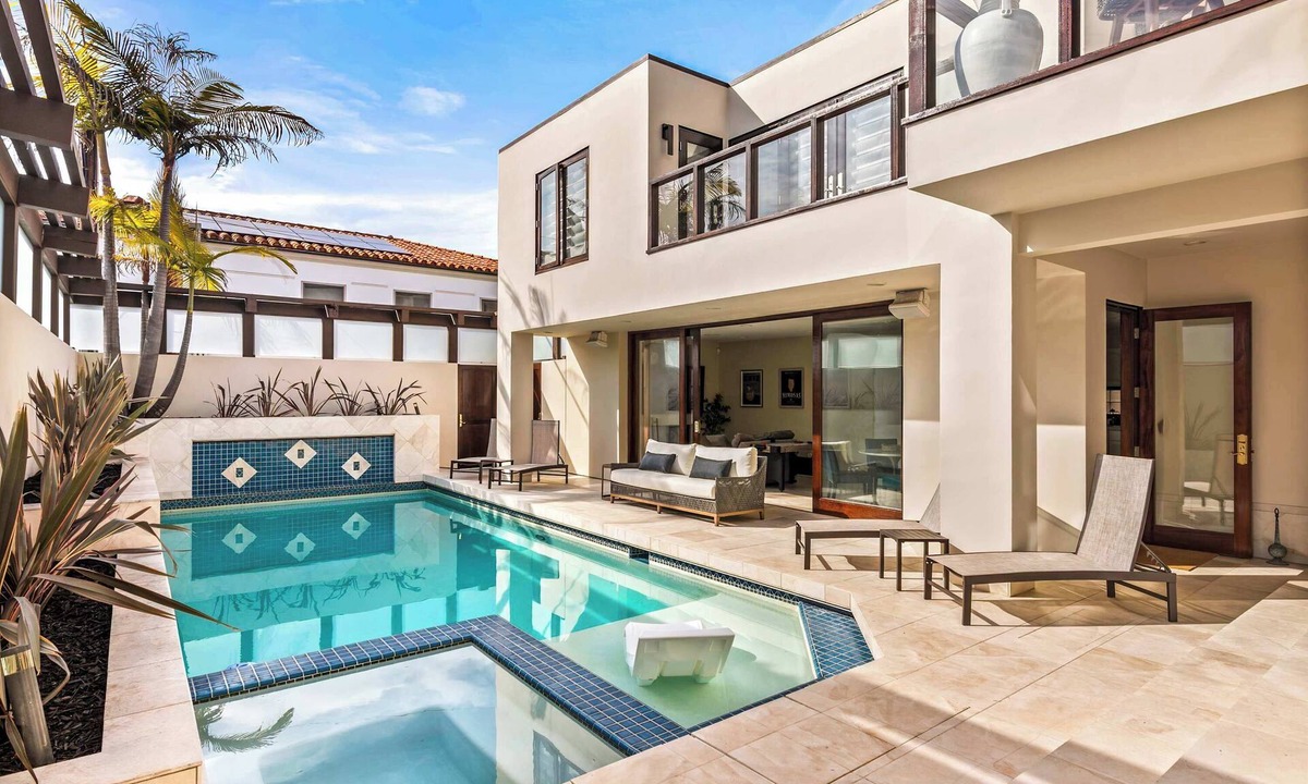Village of La Jolla House | La Jolla Luxe Villa | Walk to Beach, Shops & Dining