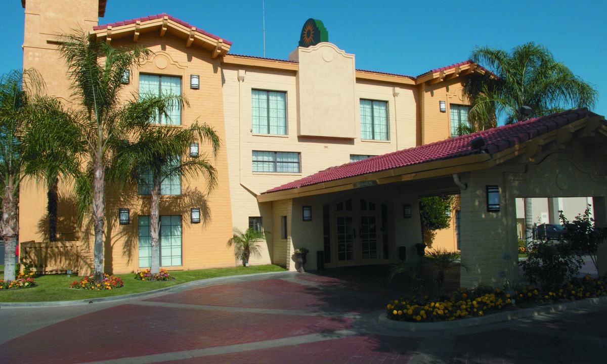 Bakersfield Hotel | La Quinta Inn by Wyndham Bakersfield South