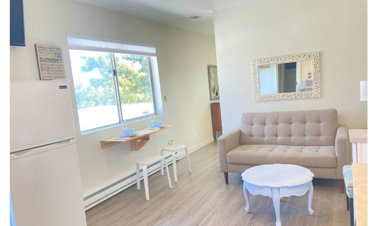 Manson Apartment | Lake Chelan/Manson Studio #2 w/ valley & mtn views