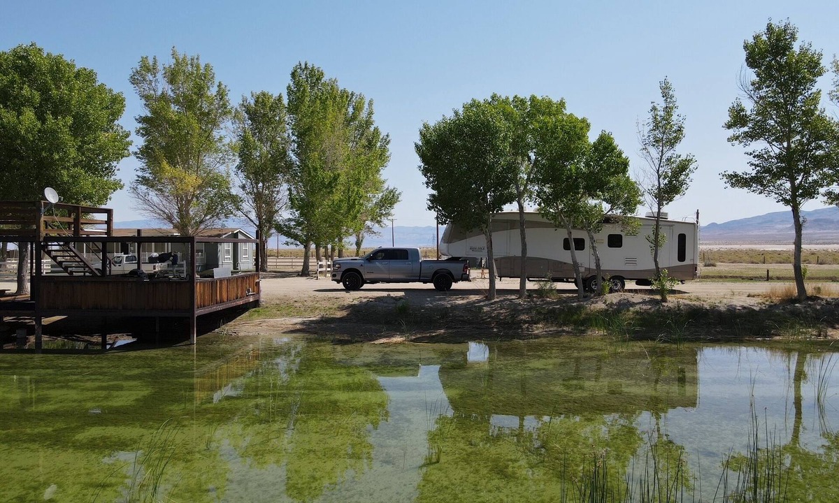 Olancha RV Rental | Lake Olancha RV site No.1 DEATH VALLEY Passageway