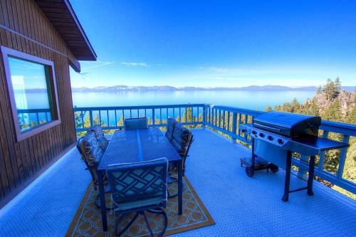 Glenbrook House | Lake View Glen home