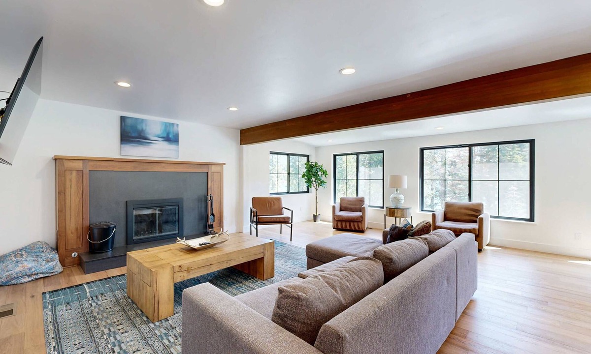 Carnelian Bay House | Lakeside Modern: Water-View Dining Room & Deck, 2,600 Sq Ft, Walk to Beaches