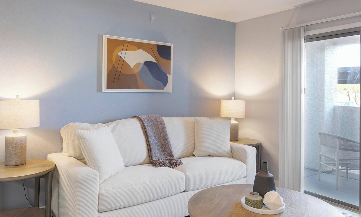 Whitney Apartment | Landing | Spectacular 1BD, Pool, Gym