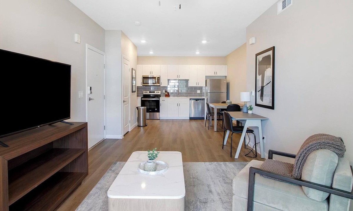 Townsite Apartment | Landing | Spectacular 2BD, Pool, Rooftop Lounge