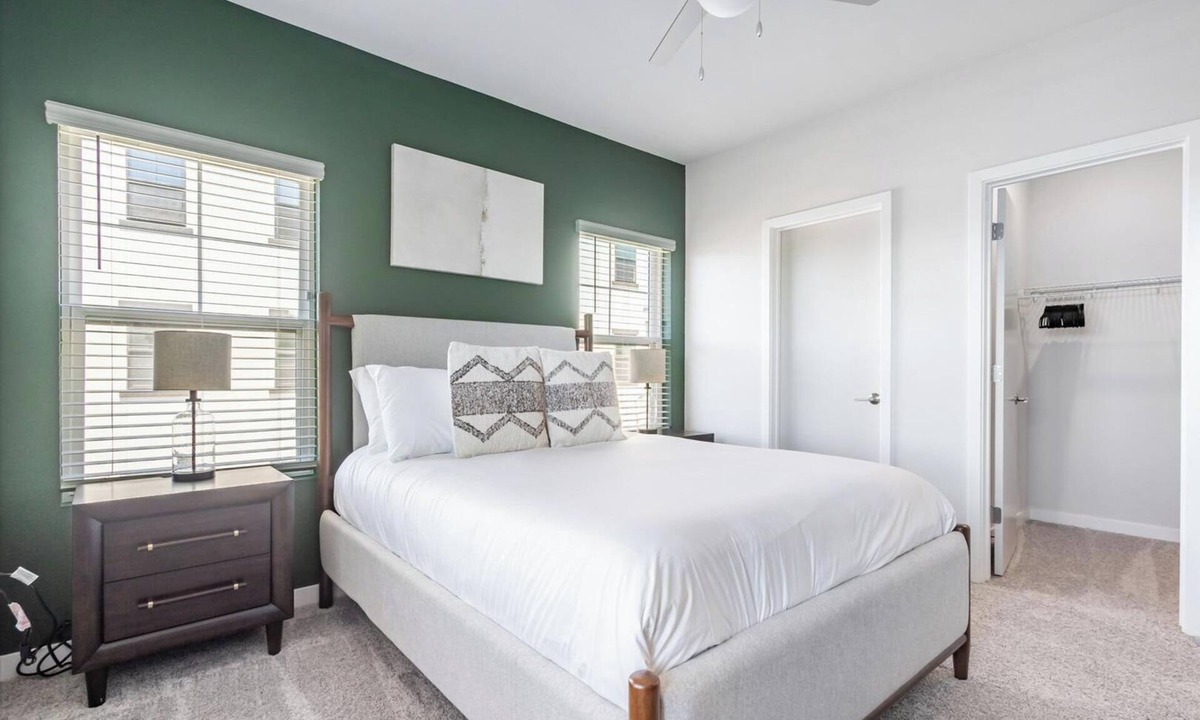 Santa Rosa Apartment | Landing | Spectacular 2BD, Clubhouse, Courtyard