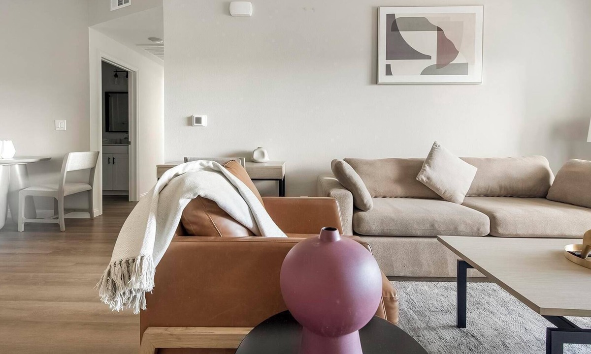 Townsite Apartment | Landing | Stunning 2BD, Pool, Rooftop Lounge
